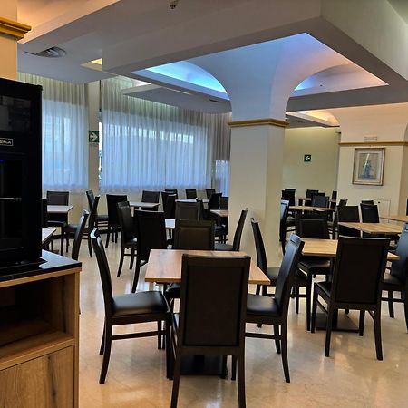 Hotel Albatros เมสเตร ภายนอก รูปภาพ
