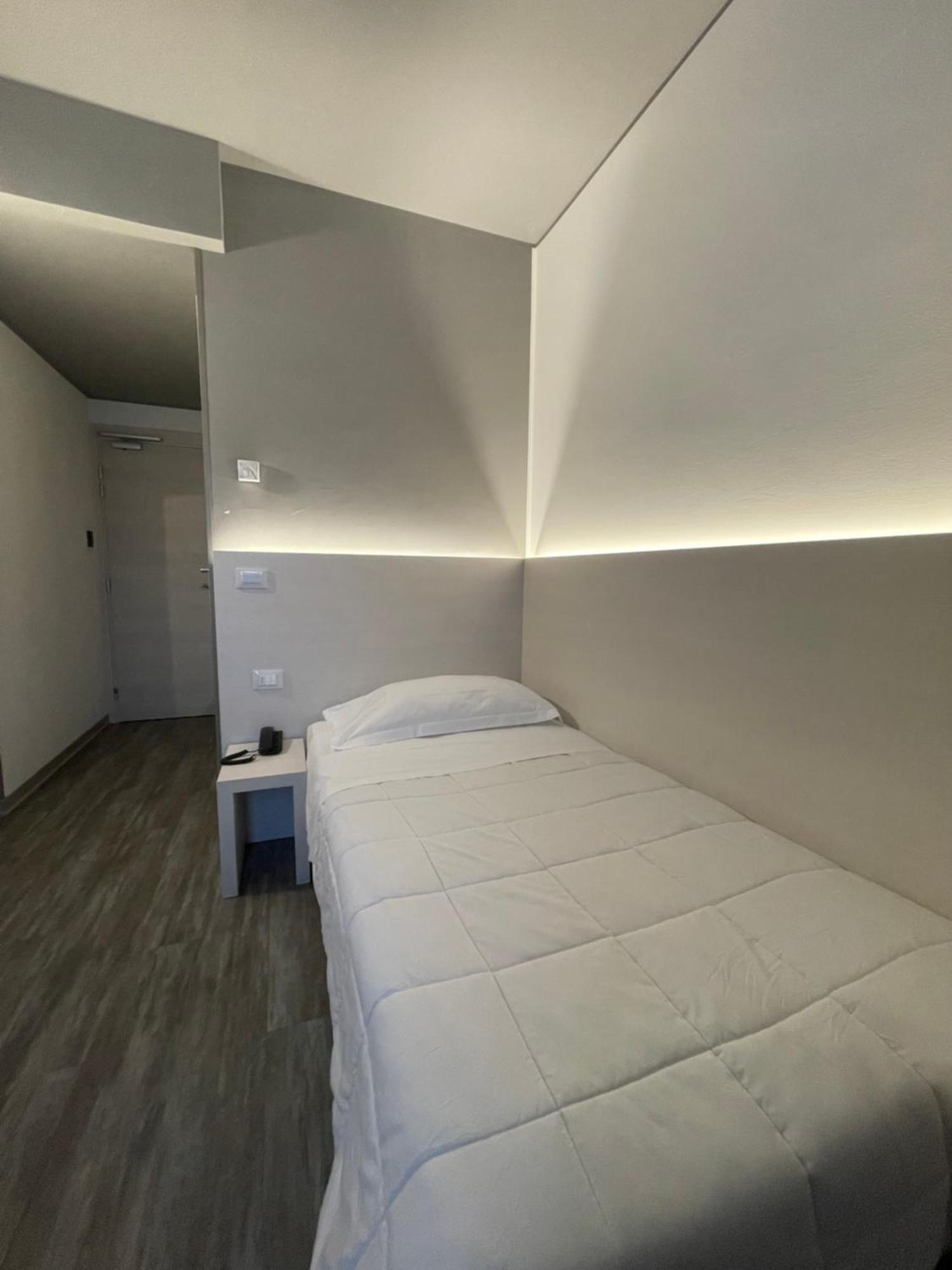 Hotel Albatros เมสเตร ภายนอก รูปภาพ