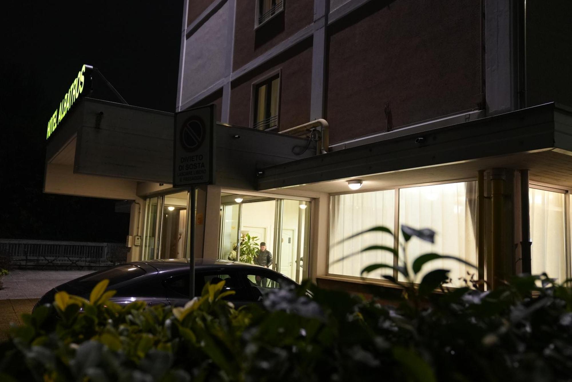 Hotel Albatros เมสเตร ภายนอก รูปภาพ
